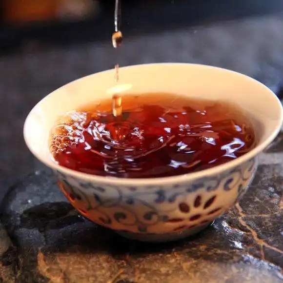 什么季節(jié)喝普洱茶好？喝普洱茶的禁忌和注意事項(xiàng)?