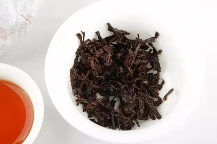 普洱熟茶好壞如何辨別？行家教你3步走！聞茶香、品茶湯、鑒葉底