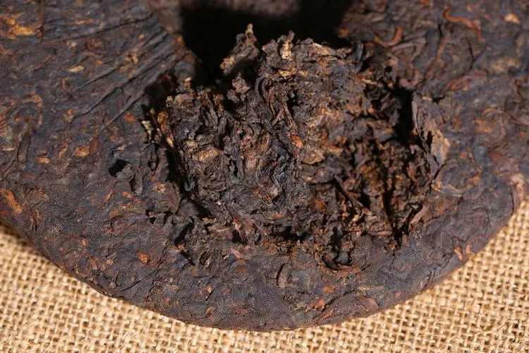 普洱茶的幾個(gè)熱點(diǎn)問(wèn)題解答，看完終于明白了！