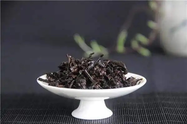 判斷普洱茶是不是好料，只看一個(gè)地方！